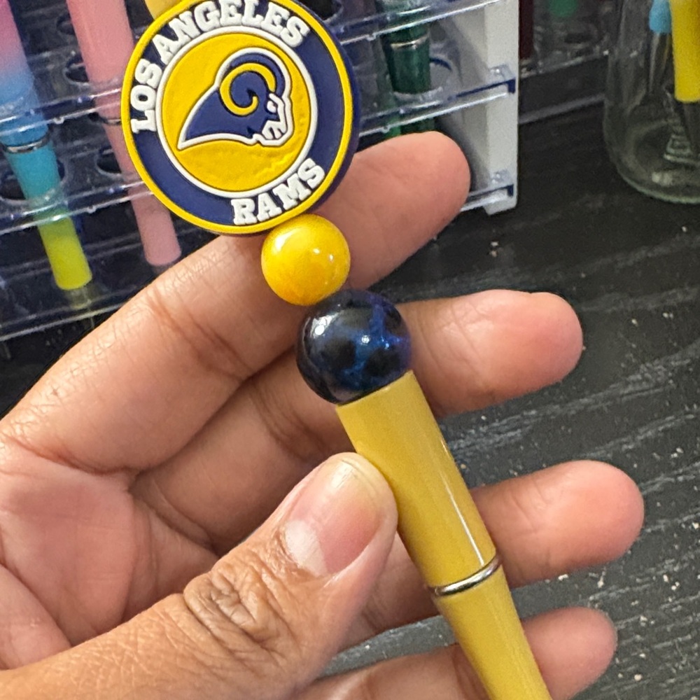 Los Angeles Rams Beaded Pen - Picture 4 of 5